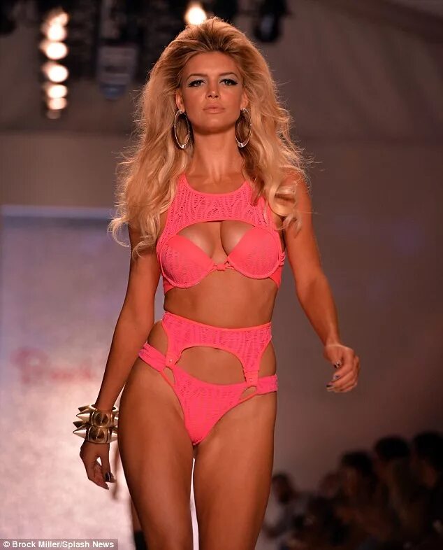 Kelly Rohrbach underwear in Chiclayo