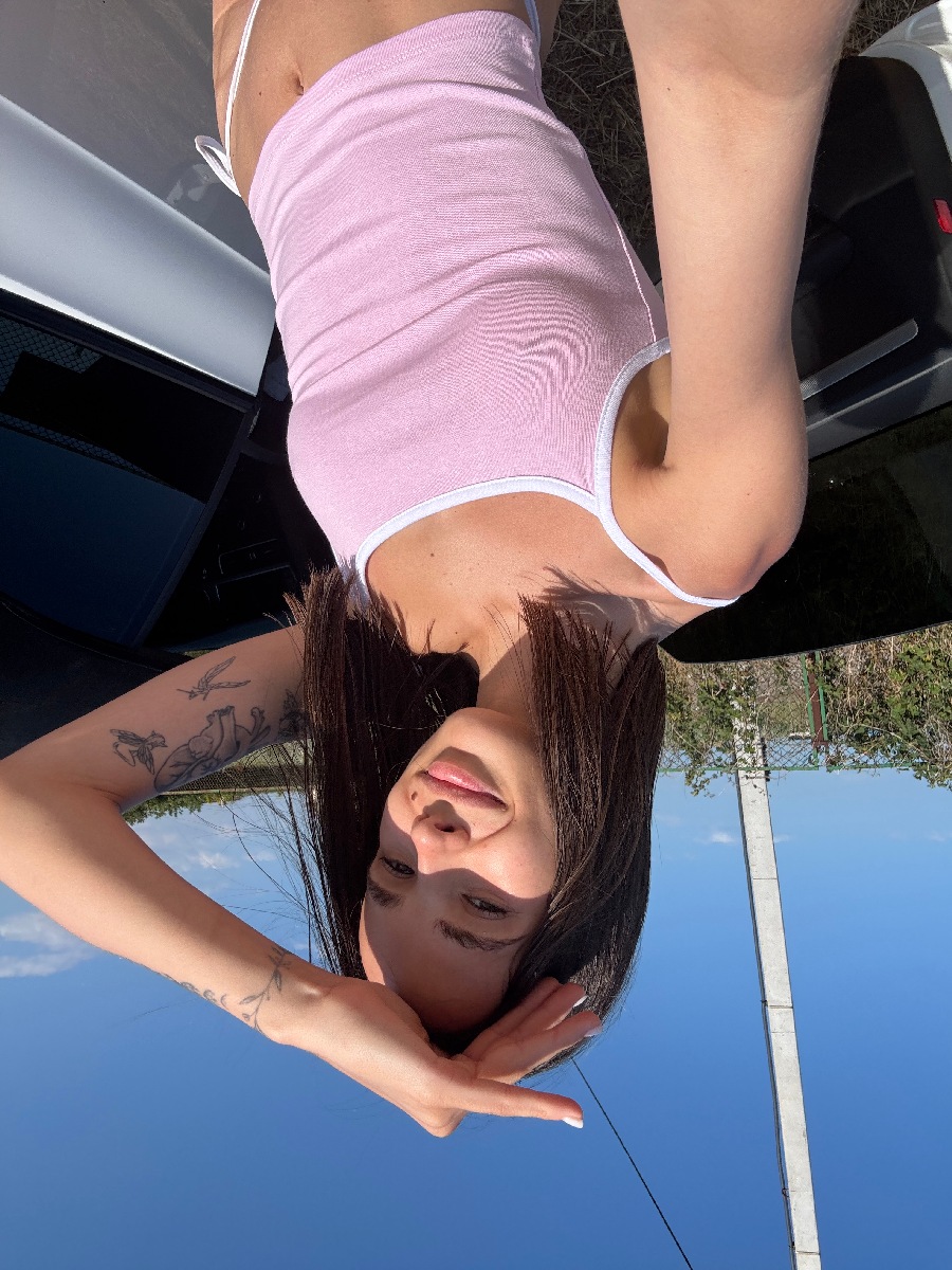 Sexy model Tina in Chiclayo